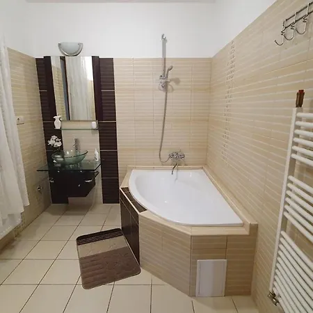 Kekszilva Vendeghaz Guest house 3*