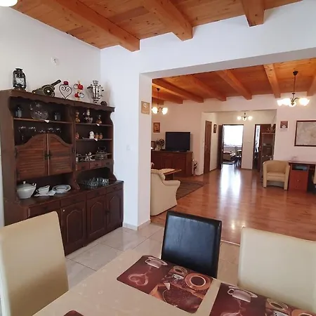 Kekszilva Vendeghaz Guest house